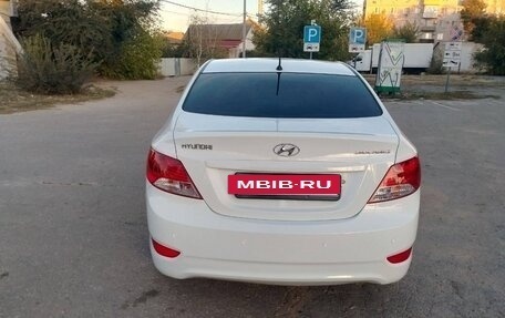 Hyundai Solaris II рестайлинг, 2013 год, 899 000 рублей, 3 фотография