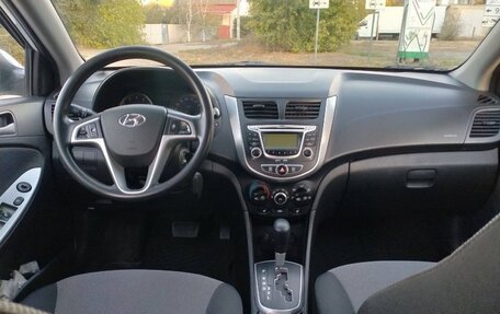 Hyundai Solaris II рестайлинг, 2013 год, 899 000 рублей, 10 фотография