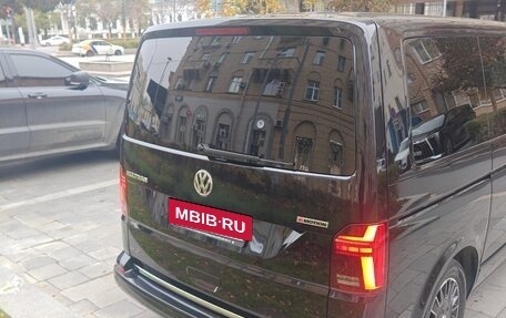 Volkswagen Multivan T6 рестайлинг, 2020 год, 6 000 000 рублей, 5 фотография