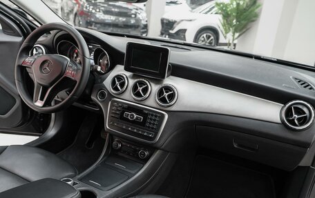 Mercedes-Benz GLA, 2015 год, 1 897 000 рублей, 11 фотография