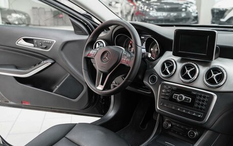 Mercedes-Benz GLA, 2015 год, 1 897 000 рублей, 12 фотография