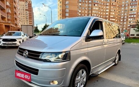 Volkswagen Multivan T5, 2012 год, 2 185 000 рублей, 2 фотография