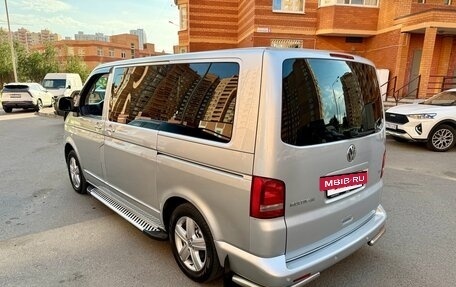 Volkswagen Multivan T5, 2012 год, 2 185 000 рублей, 10 фотография