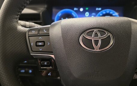 Toyota Camry, 2025 год, 4 800 000 рублей, 9 фотография