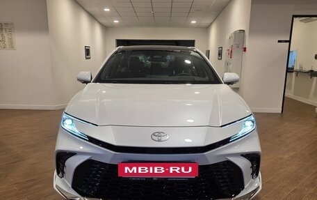 Toyota Camry, 2025 год, 4 800 000 рублей, 6 фотография
