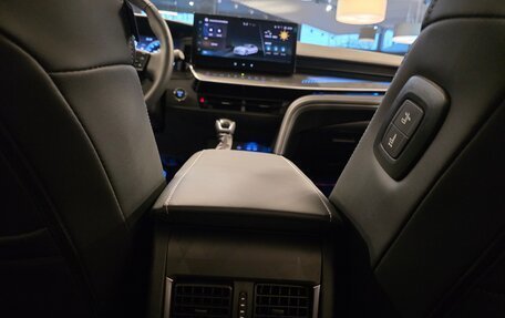 Toyota Camry, 2025 год, 4 800 000 рублей, 23 фотография