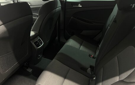 Hyundai Tucson III, 2018 год, 2 185 000 рублей, 10 фотография