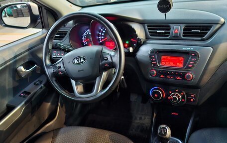 KIA Rio III рестайлинг, 2014 год, 949 000 рублей, 2 фотография