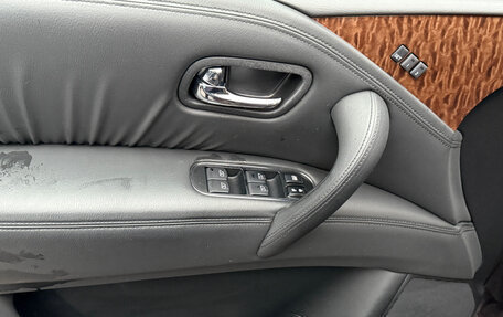 Nissan Patrol, 2011 год, 2 249 000 рублей, 13 фотография