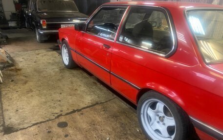 BMW 3 серия, 1982 год, 300 000 рублей, 3 фотография