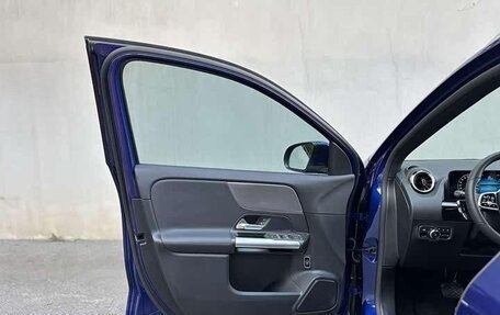 Mercedes-Benz GLA, 2021 год, 2 490 000 рублей, 14 фотография