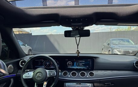 Mercedes-Benz E-Класс, 2018 год, 3 900 000 рублей, 8 фотография