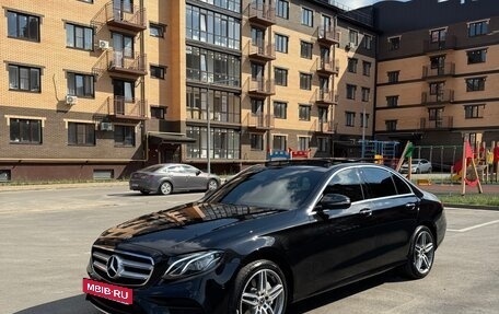 Mercedes-Benz E-Класс, 2018 год, 3 900 000 рублей, 2 фотография