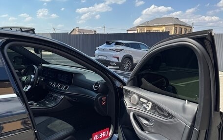 Mercedes-Benz E-Класс, 2018 год, 3 900 000 рублей, 10 фотография