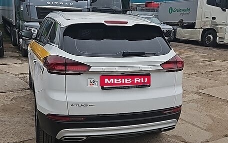 Geely Atlas, 2024 год, 1 593 000 рублей, 7 фотография