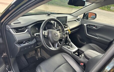 Toyota RAV4, 2021 год, 3 600 000 рублей, 13 фотография