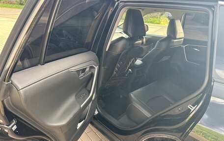 Toyota RAV4, 2021 год, 3 600 000 рублей, 16 фотография