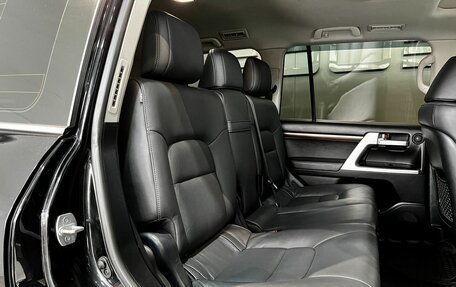 Toyota Land Cruiser 200, 2018 год, 6 849 000 рублей, 13 фотография