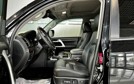 Toyota Land Cruiser 200, 2018 год, 6 849 000 рублей, 9 фотография