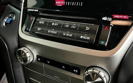 Toyota Land Cruiser 200, 2018 год, 6 849 000 рублей, 19 фотография