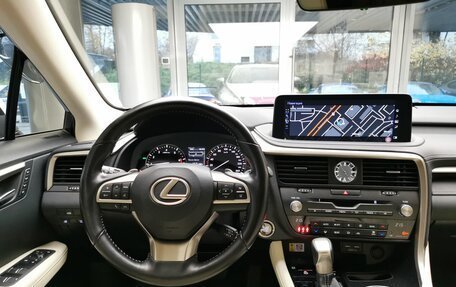 Lexus RX IV рестайлинг, 2021 год, 5 190 000 рублей, 28 фотография