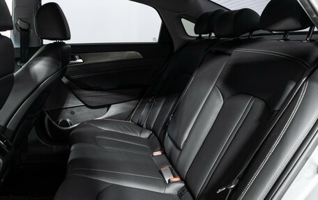Hyundai Sonata VII, 2018 год, 1 745 000 рублей, 10 фотография