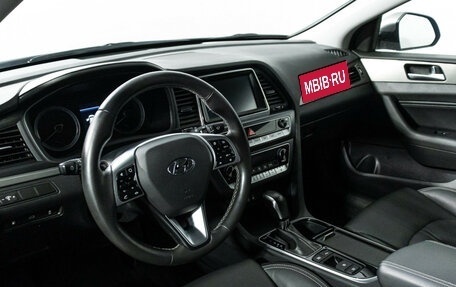 Hyundai Sonata VII, 2018 год, 1 745 000 рублей, 11 фотография