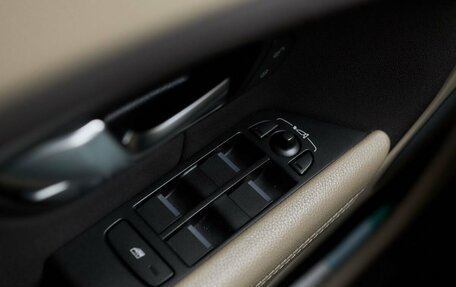 Land Rover Range Rover Evoque I, 2015 год, 2 270 000 рублей, 10 фотография