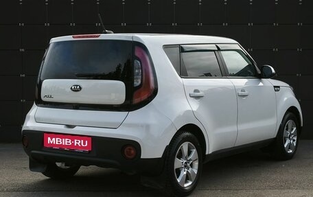 KIA Soul II рестайлинг, 2017 год, 1 300 000 рублей, 6 фотография
