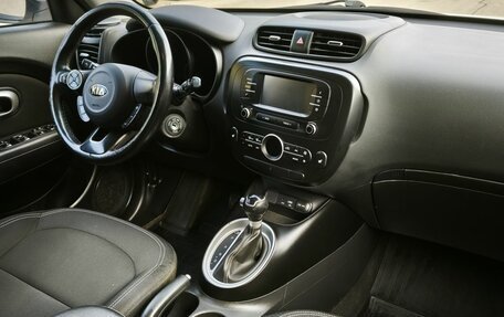 KIA Soul II рестайлинг, 2017 год, 1 300 000 рублей, 16 фотография