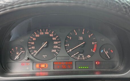 BMW 5 серия, 2003 год, 650 000 рублей, 7 фотография