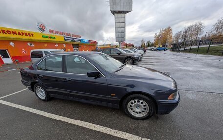 BMW 5 серия, 2003 год, 650 000 рублей, 11 фотография