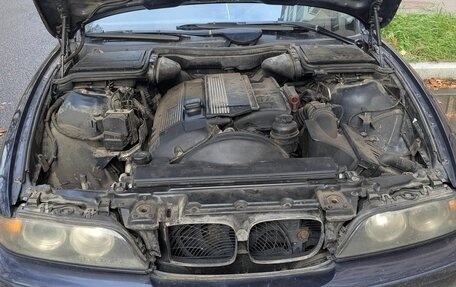 BMW 5 серия, 2003 год, 650 000 рублей, 6 фотография