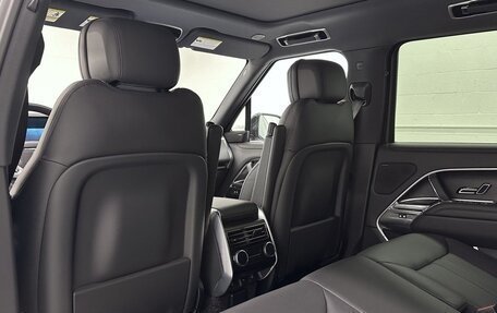 Land Rover Range Rover IV рестайлинг, 2025 год, 15 330 000 рублей, 12 фотография