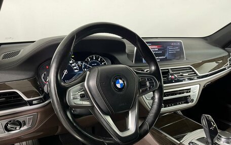 BMW 7 серия, 2017 год, 3 199 000 рублей, 12 фотография
