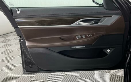 BMW 7 серия, 2017 год, 3 199 000 рублей, 9 фотография