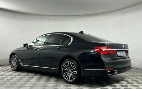 BMW 7 серия, 2017 год, 3 199 000 рублей, 6 фотография