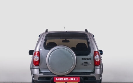 Chevrolet Niva I рестайлинг, 2010 год, 589 000 рублей, 5 фотография