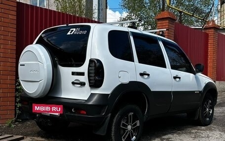 Chevrolet Niva I рестайлинг, 2017 год, 700 000 рублей, 4 фотография