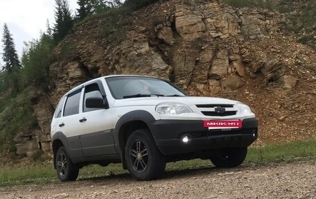 Chevrolet Niva I рестайлинг, 2017 год, 700 000 рублей, 5 фотография