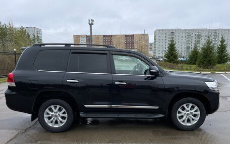 Toyota Land Cruiser 200, 2016 год, 8 950 000 рублей, 4 фотография