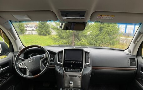 Toyota Land Cruiser 200, 2016 год, 8 950 000 рублей, 5 фотография