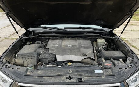 Toyota Land Cruiser 200, 2016 год, 8 950 000 рублей, 23 фотография