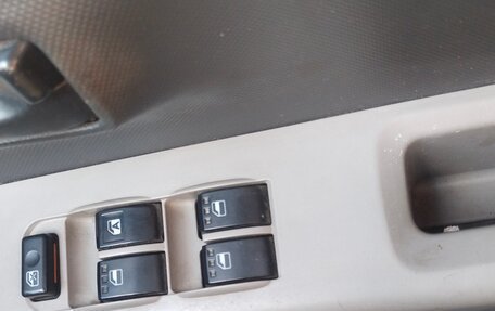 Toyota Passo III, 2006 год, 265 000 рублей, 13 фотография