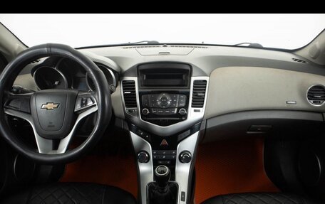 Chevrolet Cruze II, 2009 год, 425 000 рублей, 6 фотография