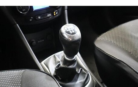 Hyundai Solaris II рестайлинг, 2011 год, 539 000 рублей, 14 фотография