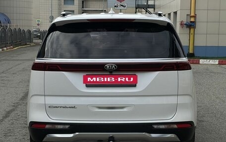 KIA Carnival, 2021 год, 3 950 000 рублей, 6 фотография