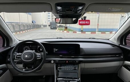 KIA Carnival, 2021 год, 3 950 000 рублей, 25 фотография