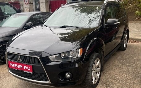 Mitsubishi Outlander III рестайлинг 3, 2010 год, 1 130 000 рублей, 1 фотография