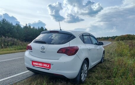 Opel Astra J, 2011 год, 650 000 рублей, 5 фотография